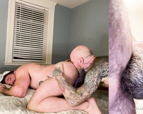 Jack Dixon aka jackdixonxx - 01-20-2024 OnlyFans Video - Shooting a huge load with ianholms