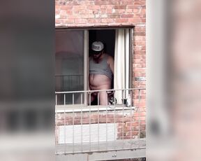 Daddy Kylex aka daddykylex - 04-13-2025 OnlyFans Video - you like watching me cum from across the street You perv
