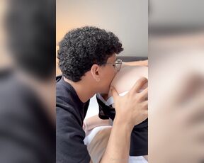 Angelic Boyo aka kiekie18x - 10-24-2024 OnlyFans Video - Part 1 This dude came to repair some things in my apartment, but he caught sight