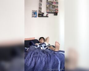 PinkieMike aka pinkiemike OnlyFans - Waking up smelly and horny