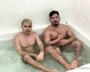 PinkieMike aka pinkiemike OnlyFans - Jacuzzi sexx with the incredible @andres mexico7 Wanna join