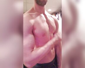 Bl0nde Bro aka bl0ndebro OnlyFans - Feelin my titties nipples