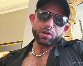 Bull Barrett aka bullbarrett OnlyFans - Some fetish fun with @gabrielcross Had a great time exploring his submissive side part 1)