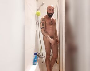 Gianni Maggio aka giannimaggio OnlyFans - Ducha caliente vente con migo