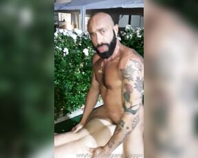 Gianni Maggio aka giannimaggio OnlyFans - Follada dura nel jardn de una mansin sigue