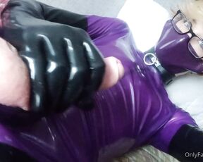 Felexiia aka felexiia OnlyFans - I spent the whole day in this purple suit D occasionally using the vibrating wand