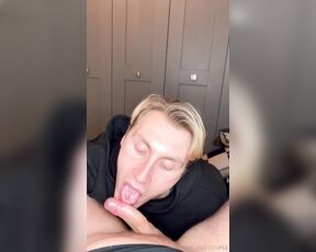 GAY 0161 COUPLE aka gay_0161_couple OnlyFans - Who else loves hand free sloppy deep blowjobs