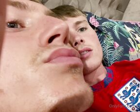 GAY 0161 COUPLE aka gay_0161_couple OnlyFans - OUR OG ENGLAND KIT VIDEO!