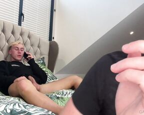 GAY 0161 COUPLE aka gay_0161_couple OnlyFans - Our riskiest video yet I got a call and my boyfriend started licking my toes