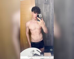 Liam Gold aka itsliamgold OnlyFans - Sweaty and tired from the gym I need ALL my muscles to be worshipped