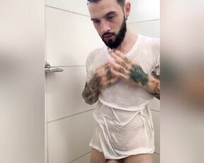 Igor Lucios aka igorlucios OnlyFans - Shower time shower