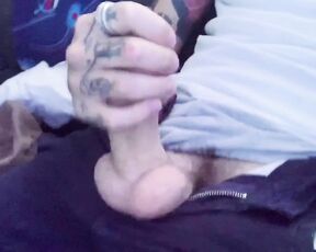 Igor Lucios aka igorlucios OnlyFans - I was bored at the bus, so I just put it out and jerck off