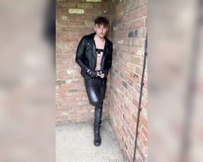 Nathjs98 aka nathjs98 OnlyFans - Full leather smoking video where you and get on your knees open your mouth and