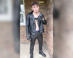 Nathjs98 aka nathjs98 OnlyFans - Full leather smoking video where you and get on your knees open your mouth and