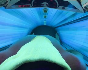 Pierce Paris aka pierceparisxxx OnlyFans - Had some fun in the tanning bed earlier