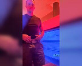 Pierce Paris aka pierceparisxxx OnlyFans - Just could not help myself in the tanning bed