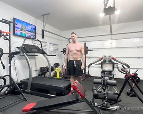 Pierce Paris aka pierceparisxxx OnlyFans - Early morning workout