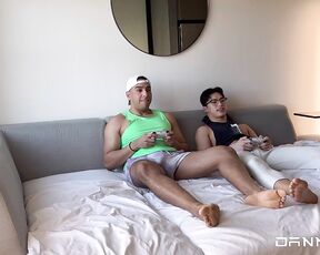 DANNY ICE aka thedannyice OnlyFans - Video games bros @thecaitosuave @vndonnn