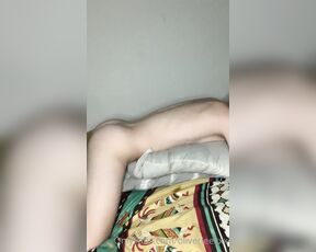 Oliver Lee aka oliverleexxx OnlyFans - Who wants to replace my pillow this video was another special requests that I loved