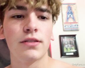 Oliver Lee aka oliverleexxx OnlyFans - Here’s the rest of the live stream I apologize again about the servers being down but