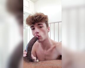 Tannor Reed aka tannorreed OnlyFans - Sucking off my friend @ayeethatsdrexxx