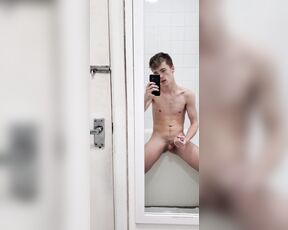 Tannor Reed aka tannorreed OnlyFans - Horny in Europe