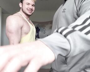 Welshy aka mrwelshy OnlyFans - The biggest flex off with Welshy and big Connor, couldnt resist feeling that big muscle either