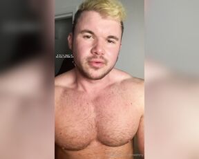 Welshy aka mrwelshy OnlyFans - Don’t resist, just listen and o bay, these huge bouncing, growing pecs are too hard