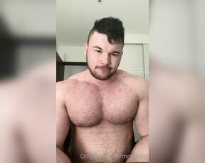 Welshy aka mrwelshy OnlyFans - Come and get lost in these monster muscles of mine and my soothing voice )