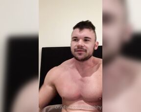 Welshy aka mrwelshy OnlyFans - Insomnia set in, but still pushing through, a little pec bouncing always helps, coming up