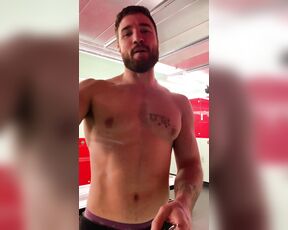 Aidan Ward aka aidan_ward OnlyFans - More sneaky locker room footage