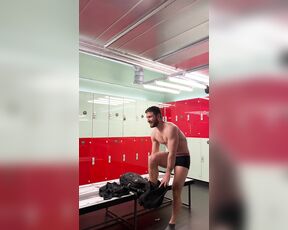 Aidan Ward aka aidan_ward OnlyFans - More sneaky locker room footage