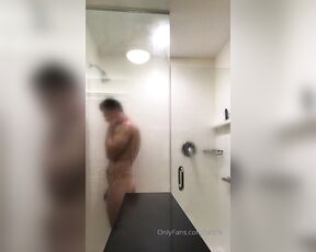 MrDeepVoice aka mrdeepvoice OnlyFans - Taking a shower