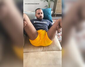 Titanius Maximus aka titaniusmaximus OnlyFans - Who wanna play with my bulge this weekend im going commando