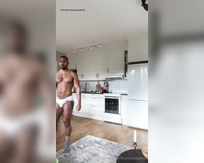 Titanius Maximus aka titaniusmaximus OnlyFans - One of you sent a video smashing the pussy with a dildo and kinda turned