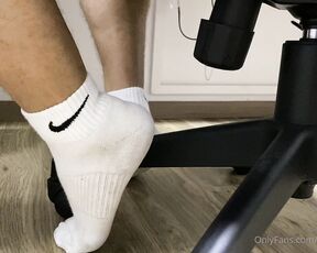 Asian Male Feet aka malefeetplaysg OnlyFans - SOLD THIS PAIR OF DIRTY SOCKS HAVE BEEN SOLD TO A WORTHLESS SLAVE WHO WANTS