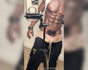 BlackTarzanX aka blacktarzanx OnlyFans Video 3042