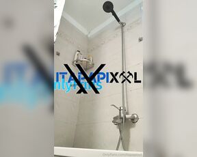 ItaPapiXXL aka itapapixxl OnlyFans - Horny Early Summer Shower with Daddy Tip or Put Renew On, and Get an extra