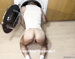 ItaPapiXXL aka itapapixxl OnlyFans - BIG ISSUES WITH THE WASHING MACHINE GROSSI PROBLEMI CON LA LAVATRICE I helped fixed some