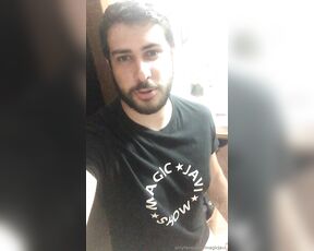 Magic Javi aka magicjavi OnlyFans - Demasiado subrealista Ya me saco la polla en cualquier ocasin