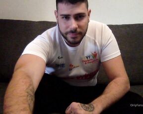 Magic Javi aka magicjavi OnlyFans - Te vienes a ver porno conmigo