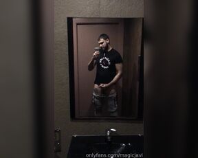 Magic Javi aka magicjavi OnlyFans - Me he puesto duro de tanto entrenar