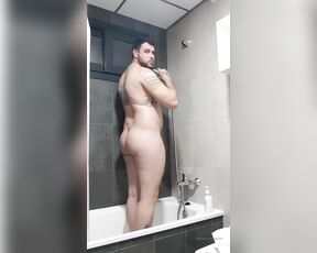 Magic Javi aka magicjavi OnlyFans - Me enjabonas