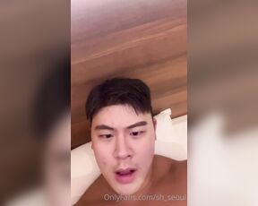 Sh_seoul aka sh_seoul OnlyFans - With an erotic guy at a Japanese travel