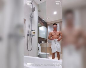 SuperKuayXL aka kuaysuper OnlyFans Video - A short clip just after the shooting on Sunday