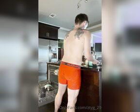 Ty Garner aka ztyg_29 OnlyFans Video - Watch me load the dishwasher