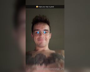 Ty Garner aka ztyg_29 OnlyFans Video - Kiss for you