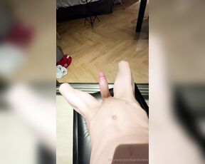 Luan Foster aka luanfosterx OnlyFans Video - masturbating on the balcony