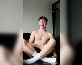 Tyler Eire aka tylereire22 OnlyFans Video - Hey there, thanks for subscribing to my page I enjoy making this explicit content for you