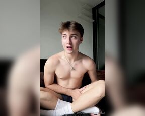 Tyler Eire aka tylereire22 OnlyFans Video - Hey there, thanks for subscribing to my page I enjoy making this explicit content for you